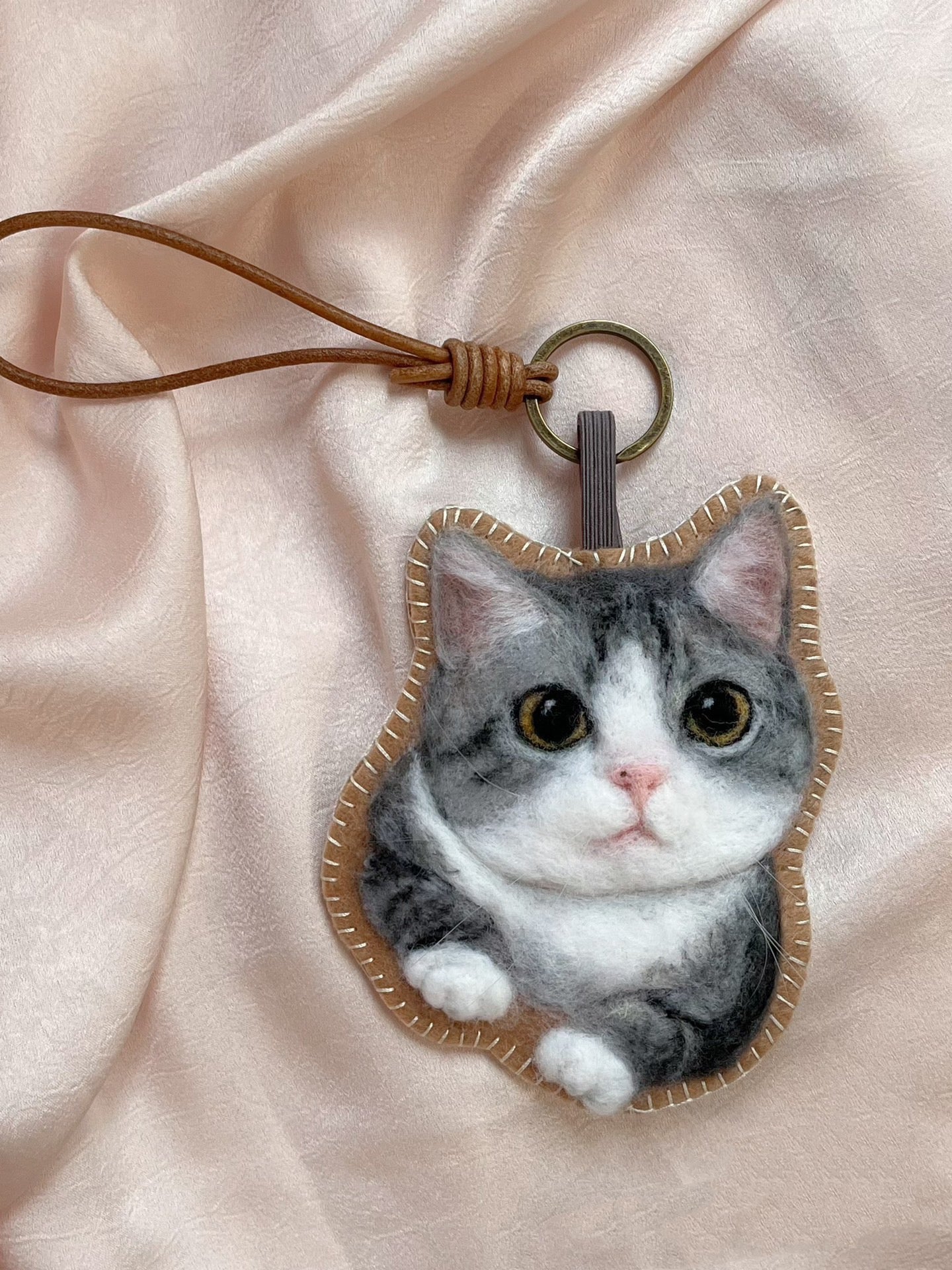 Custom Felt Pet Sculpture - Personalized Keepsake for Pet Lovers